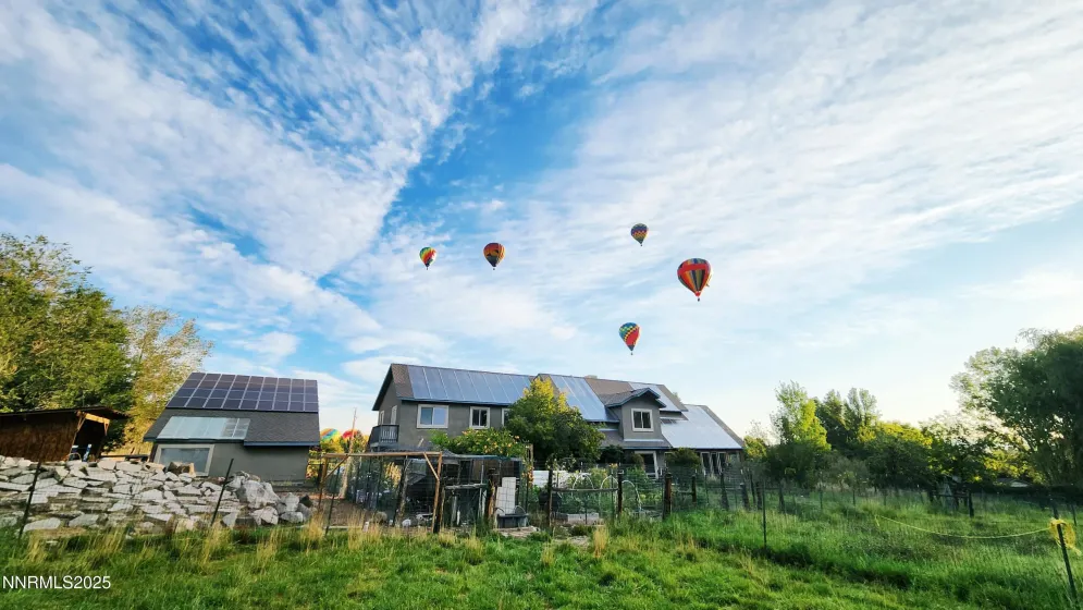 1516 Coleman, Reno, Nevada 89503, 6 Bedrooms Bedrooms, ,4 BathroomsBathrooms,Residential,Residential,Coleman,250059287