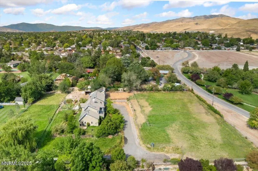 1516 Coleman, Reno, Nevada 89503, 6 Bedrooms Bedrooms, ,4 BathroomsBathrooms,Residential,Residential,Coleman,250059287