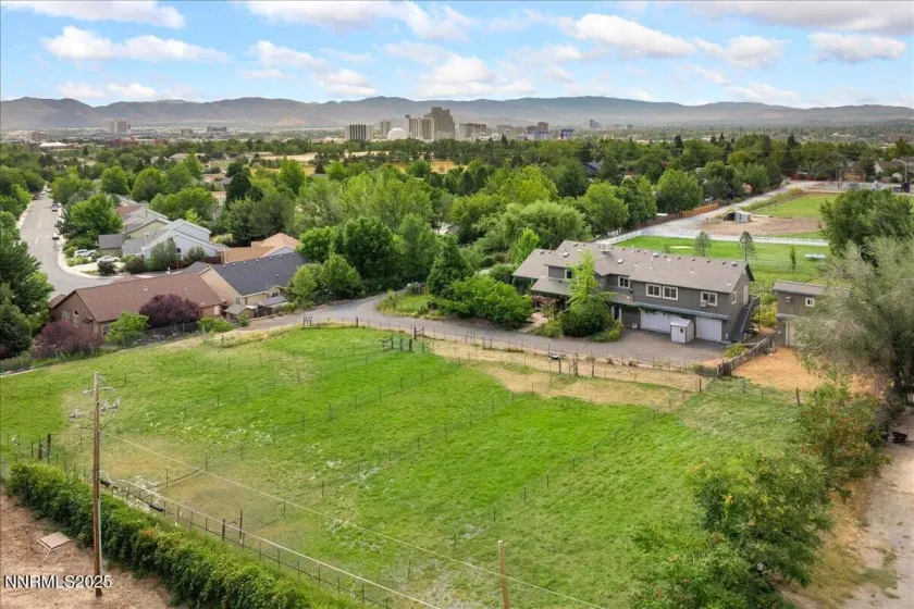 1516 Coleman, Reno, Nevada 89503, 6 Bedrooms Bedrooms, ,4 BathroomsBathrooms,Residential,Residential,Coleman,250059287