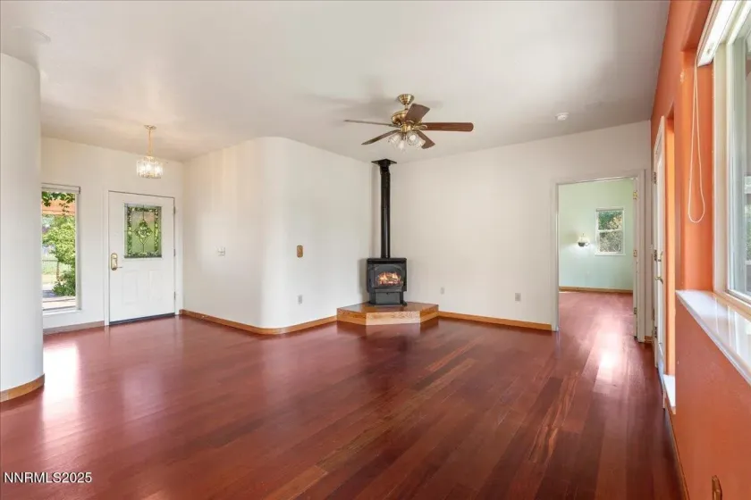 1516 Coleman, Reno, Nevada 89503, 6 Bedrooms Bedrooms, ,4 BathroomsBathrooms,Residential,Residential,Coleman,250059287