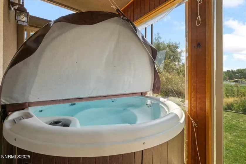 1516 Coleman, Reno, Nevada 89503, 6 Bedrooms Bedrooms, ,4 BathroomsBathrooms,Residential,Residential,Coleman,250059287