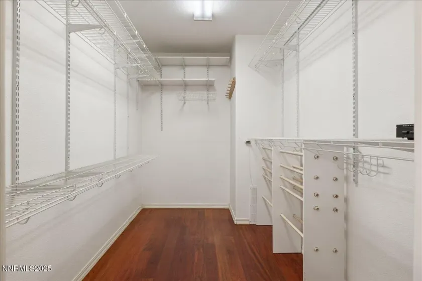 1516 Coleman, Reno, Nevada 89503, 6 Bedrooms Bedrooms, ,4 BathroomsBathrooms,Residential,Residential,Coleman,250059287