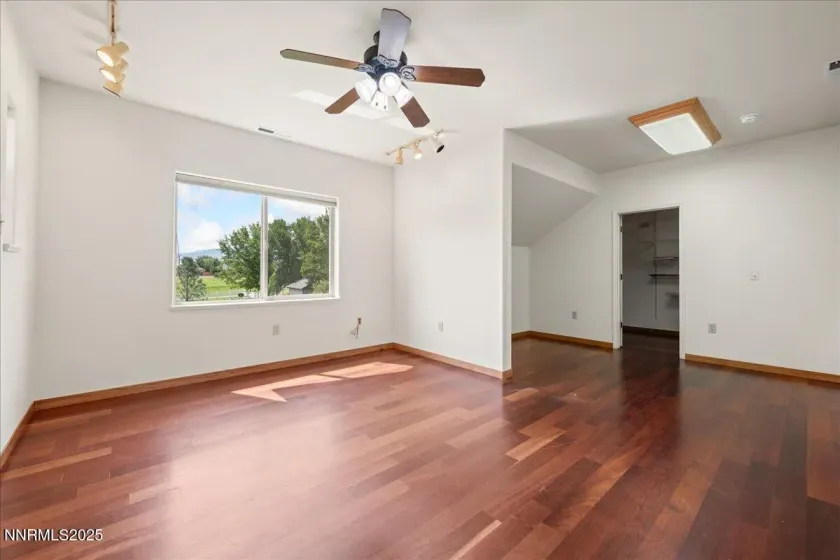 1516 Coleman, Reno, Nevada 89503, 6 Bedrooms Bedrooms, ,4 BathroomsBathrooms,Residential,Residential,Coleman,250059287