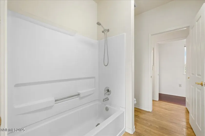 1516 Coleman, Reno, Nevada 89503, 6 Bedrooms Bedrooms, ,4 BathroomsBathrooms,Residential,Residential,Coleman,250059287