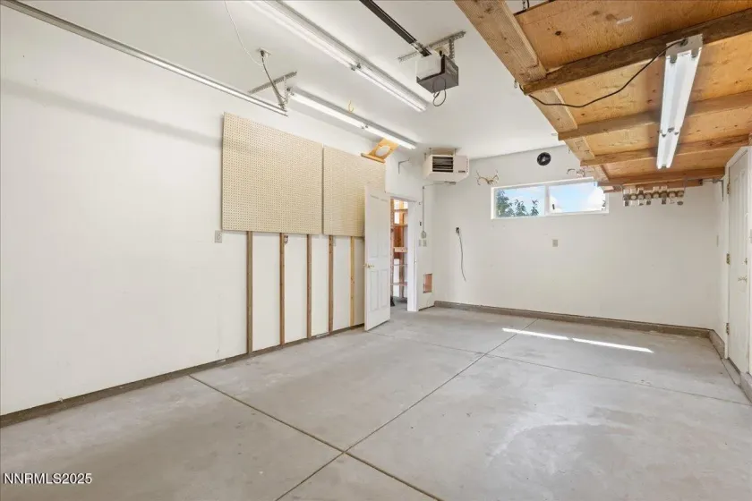 1516 Coleman, Reno, Nevada 89503, 6 Bedrooms Bedrooms, ,4 BathroomsBathrooms,Residential,Residential,Coleman,250059287