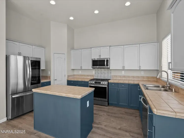 114 Red Oak Ct, Fernley, Nevada 89408, 3 Bedrooms Bedrooms, ,2 BathroomsBathrooms,Residential,Residential,Red Oak Ct,250057672