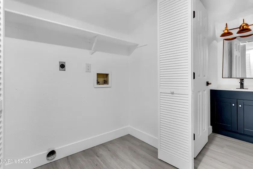 2738 Waterfield, Sparks, Nevada 89434, 3 Bedrooms Bedrooms, ,2 BathroomsBathrooms,Residential,Residential,Waterfield,250059297