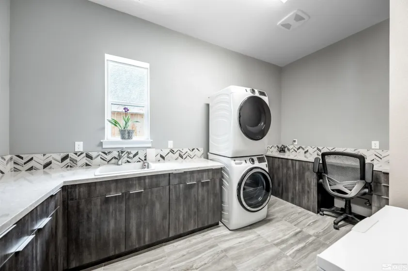 3028 Amethyst Hills, Reno, Nevada 89521, 4 Bedrooms Bedrooms, ,5 BathroomsBathrooms,Residential,Residential,Amethyst Hills,250059298