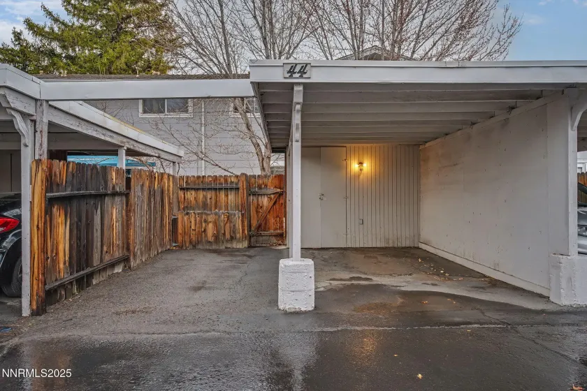 44 Smithridge, Reno, Nevada 89502, 3 Bedrooms Bedrooms, ,2 BathroomsBathrooms,Residential,Residential,Smithridge,250059299