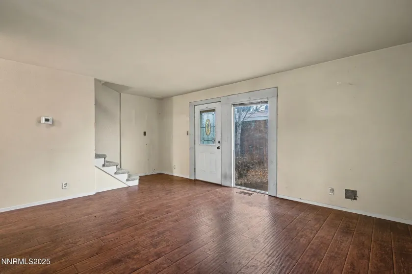 44 Smithridge, Reno, Nevada 89502, 3 Bedrooms Bedrooms, ,2 BathroomsBathrooms,Residential,Residential,Smithridge,250059299