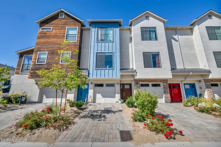 585 Logan Jacob, Reno, Nevada 89503, 2 Bedrooms Bedrooms, ,3 BathroomsBathrooms,Residential,Residential,Logan Jacob,250056438