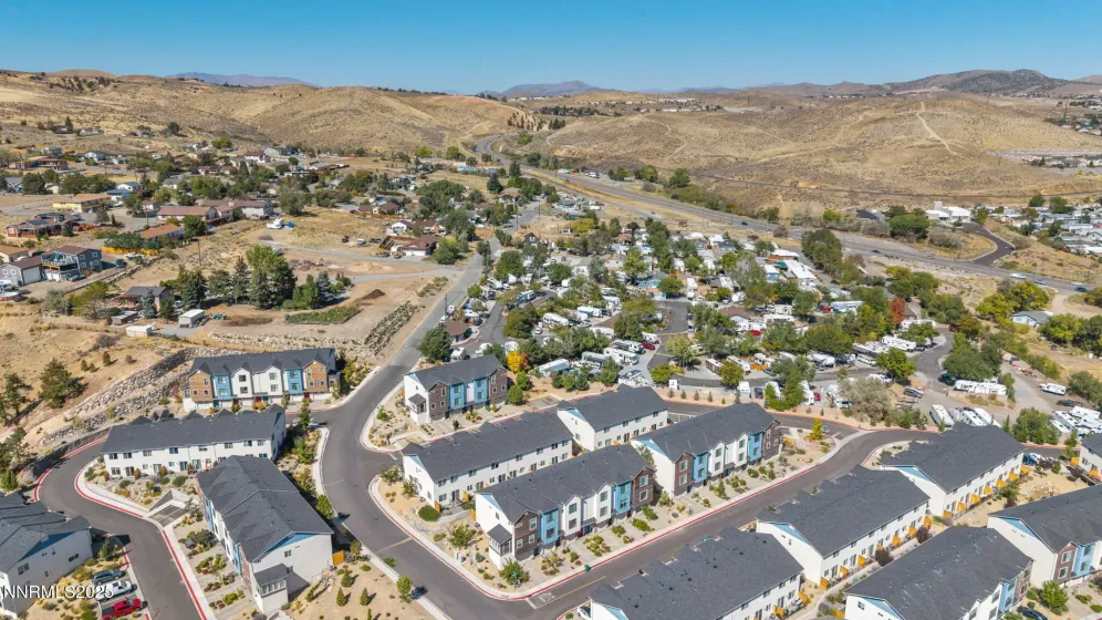 585 Logan Jacob, Reno, Nevada 89503, 2 Bedrooms Bedrooms, ,3 BathroomsBathrooms,Residential,Residential,Logan Jacob,250056438