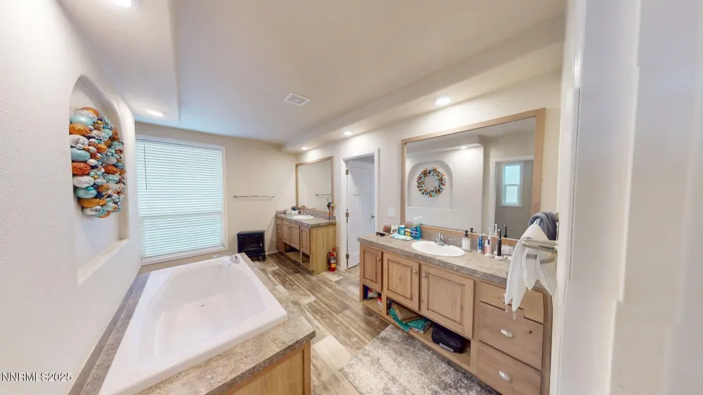 90 Bitler, Winnemucca, Nevada 89445, 4 Bedrooms Bedrooms, ,2 BathroomsBathrooms,Residential,Residential,Bitler,250059306