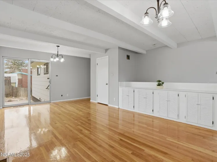 960 12th, Reno, Nevada 89503, 5 Bedrooms Bedrooms, ,3 BathroomsBathrooms,Residential,Residential,12th,250059308