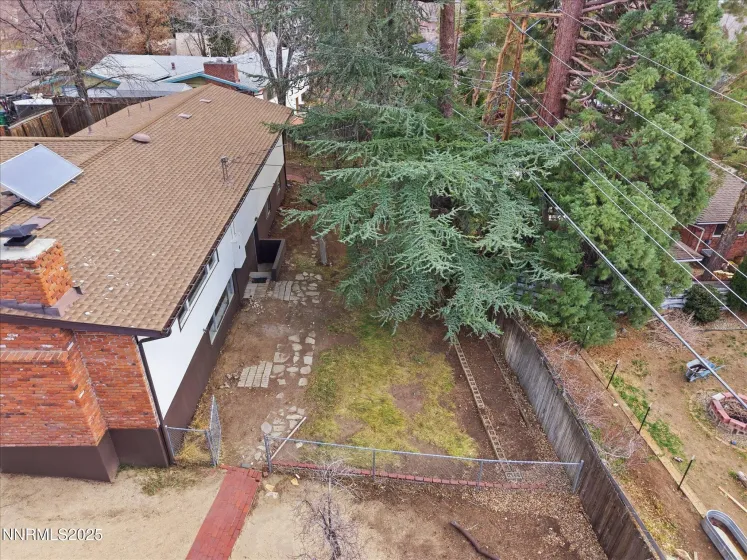 960 12th, Reno, Nevada 89503, 5 Bedrooms Bedrooms, ,3 BathroomsBathrooms,Residential,Residential,12th,250059308