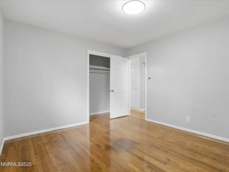 960 12th, Reno, Nevada 89503, 5 Bedrooms Bedrooms, ,3 BathroomsBathrooms,Residential,Residential,12th,250059308