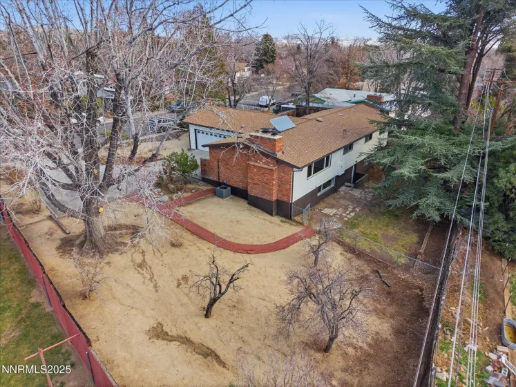 960 12th, Reno, Nevada 89503, 5 Bedrooms Bedrooms, ,3 BathroomsBathrooms,Residential,Residential,12th,250059308