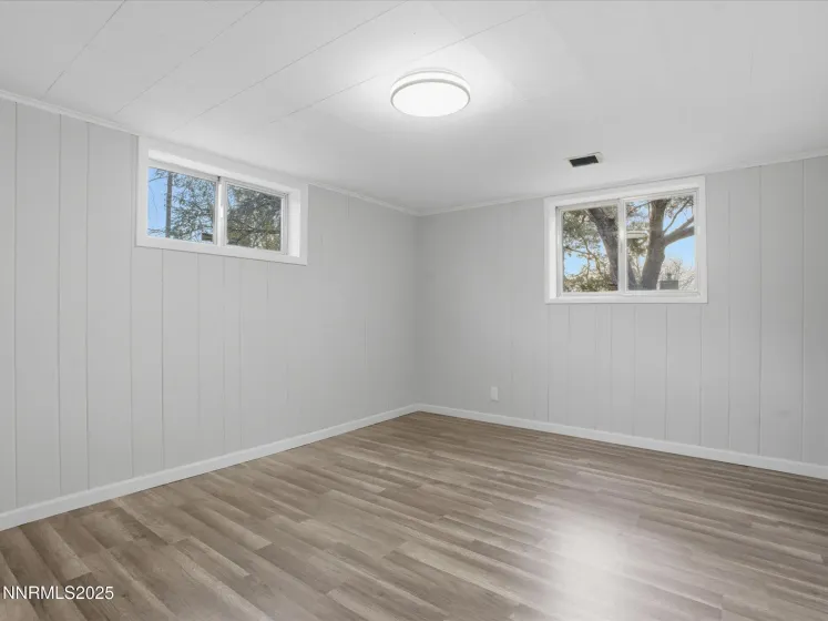 960 12th, Reno, Nevada 89503, 5 Bedrooms Bedrooms, ,3 BathroomsBathrooms,Residential,Residential,12th,250059308