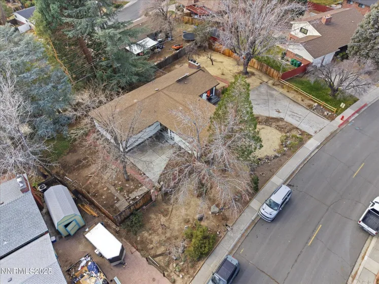 960 12th, Reno, Nevada 89503, 5 Bedrooms Bedrooms, ,3 BathroomsBathrooms,Residential,Residential,12th,250059308