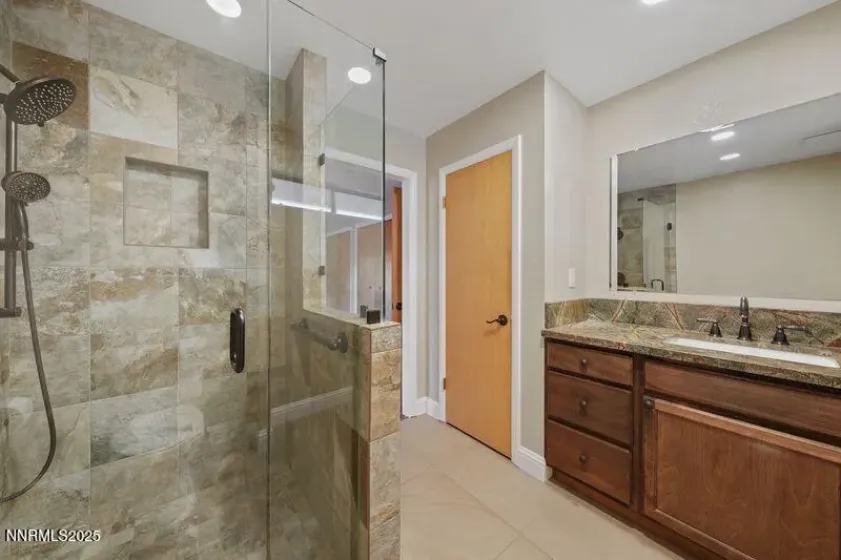 3533 Hidden Valley, Reno, Nevada 89502, 2 Bedrooms Bedrooms, ,2 BathroomsBathrooms,Residential,Residential,Hidden Valley,250059314