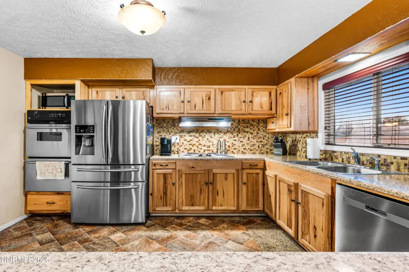 1564 Mizpah, Winnemucca, Nevada 89445, 5 Bedrooms Bedrooms, ,3 BathroomsBathrooms,Residential,Residential,Mizpah,250059315