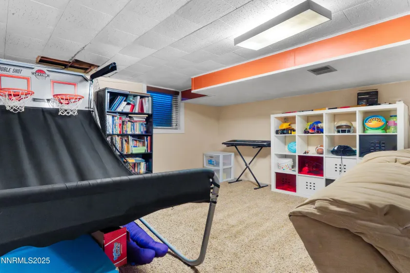 1564 Mizpah, Winnemucca, Nevada 89445, 5 Bedrooms Bedrooms, ,3 BathroomsBathrooms,Residential,Residential,Mizpah,250059315