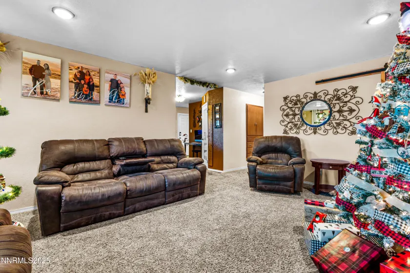 1564 Mizpah, Winnemucca, Nevada 89445, 5 Bedrooms Bedrooms, ,3 BathroomsBathrooms,Residential,Residential,Mizpah,250059315