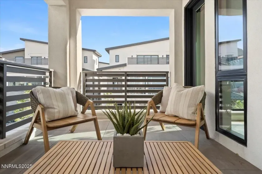 40 Campolina, Reno, Nevada 89511, 3 Bedrooms Bedrooms, ,4 BathroomsBathrooms,Residential,Residential,Campolina,250059321