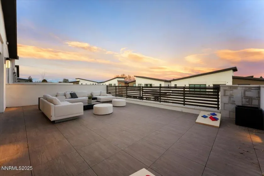40 Campolina, Reno, Nevada 89511, 3 Bedrooms Bedrooms, ,4 BathroomsBathrooms,Residential,Residential,Campolina,250059321