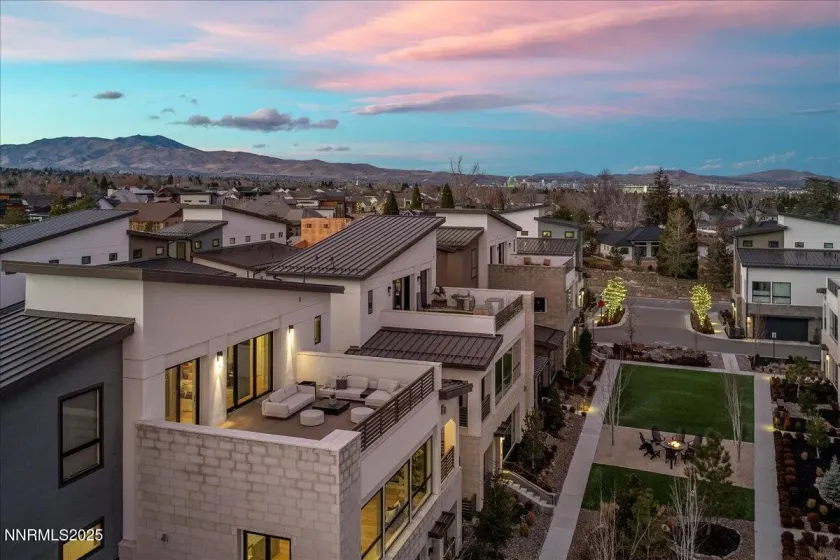 40 Campolina, Reno, Nevada 89511, 3 Bedrooms Bedrooms, ,4 BathroomsBathrooms,Residential,Residential,Campolina,250059321