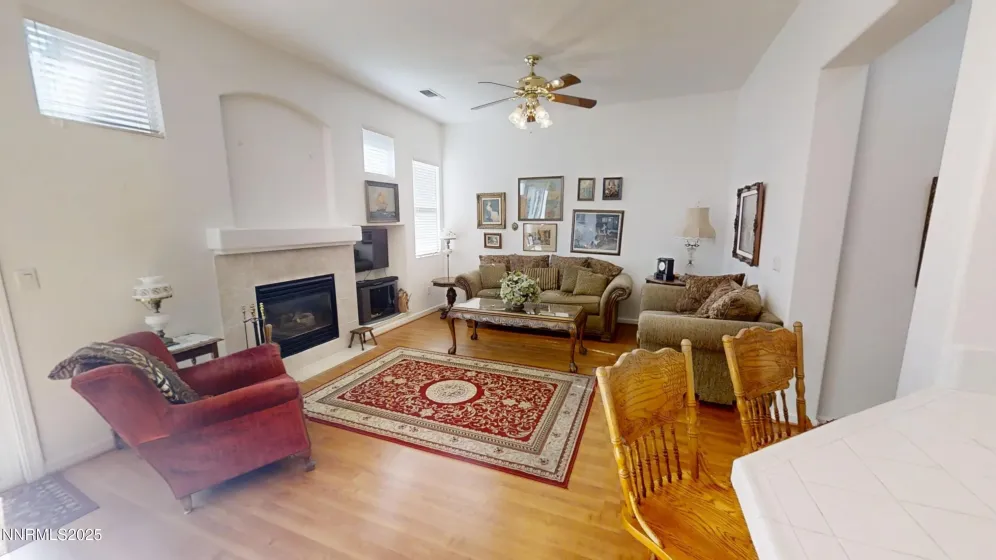 7430 Earlsmoore, Sparks, Nevada 89436, 3 Bedrooms Bedrooms, ,2 BathroomsBathrooms,Residential,Residential,Earlsmoore,250054919