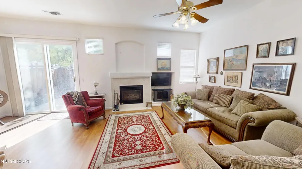 7430 Earlsmoore, Sparks, Nevada 89436, 3 Bedrooms Bedrooms, ,2 BathroomsBathrooms,Residential,Residential,Earlsmoore,250054919