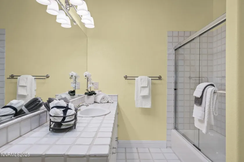 2636 Edgerock, Reno, Nevada 89519, 3 Bedrooms Bedrooms, ,4 BathroomsBathrooms,Residential,Residential,Edgerock,250059323