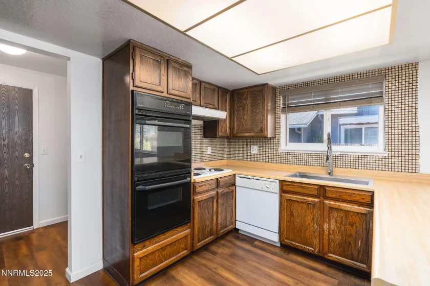 1266 Junction, Sparks, Nevada 89434, 3 Bedrooms Bedrooms, ,2 BathroomsBathrooms,Residential,Residential,Junction,250059326