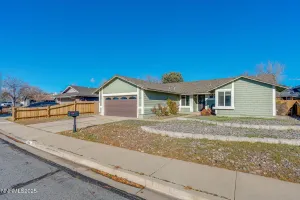 1266 Junction, Sparks, Nevada 89434, 3 Bedrooms Bedrooms, ,2 BathroomsBathrooms,Residential,Residential,Junction,250059326