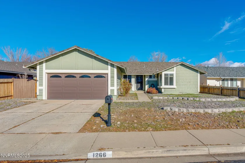 1266 Junction, Sparks, Nevada 89434, 3 Bedrooms Bedrooms, ,2 BathroomsBathrooms,Residential,Residential,Junction,250059326