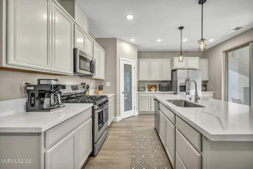 32 Stellar, Carson City, Nevada 89705, 4 Bedrooms Bedrooms, ,3 BathroomsBathrooms,Residential,Residential,Stellar,250059332