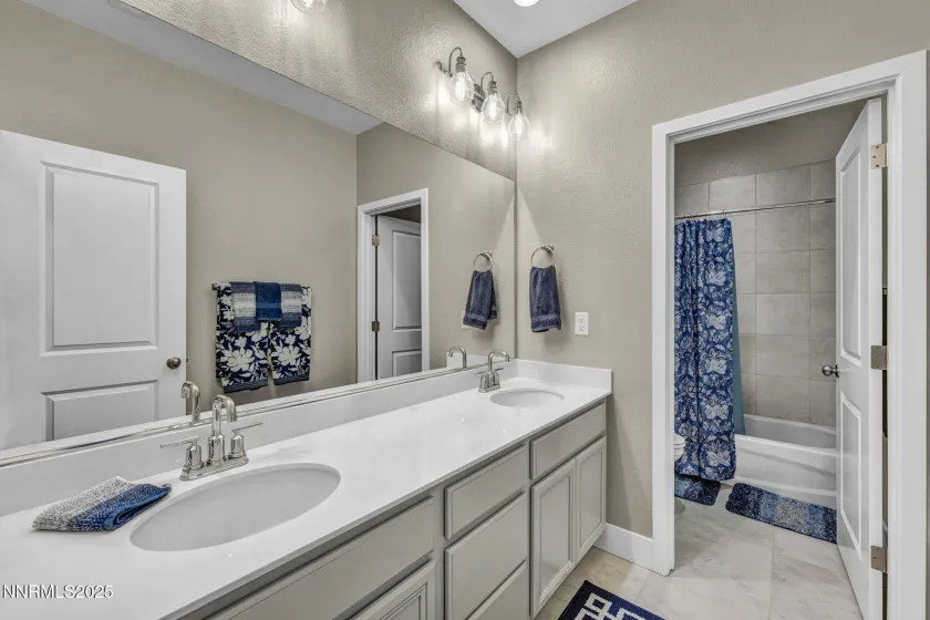 32 Stellar, Carson City, Nevada 89705, 4 Bedrooms Bedrooms, ,3 BathroomsBathrooms,Residential,Residential,Stellar,250059332