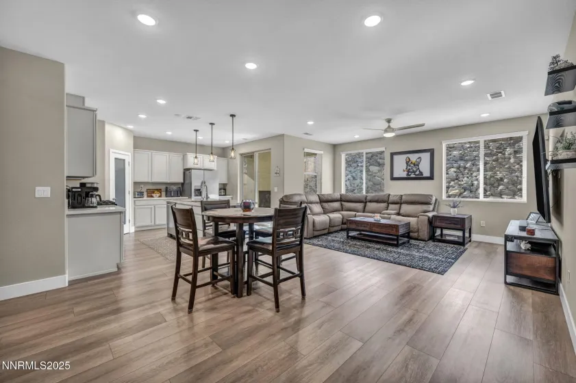 32 Stellar, Carson City, Nevada 89705, 4 Bedrooms Bedrooms, ,3 BathroomsBathrooms,Residential,Residential,Stellar,250059332