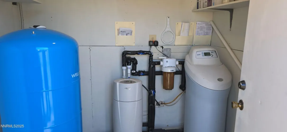 302 Martin, Dayton, Nevada 89403, 2 Bedrooms Bedrooms, ,2 BathroomsBathrooms,Residential,Residential,Martin,250059334