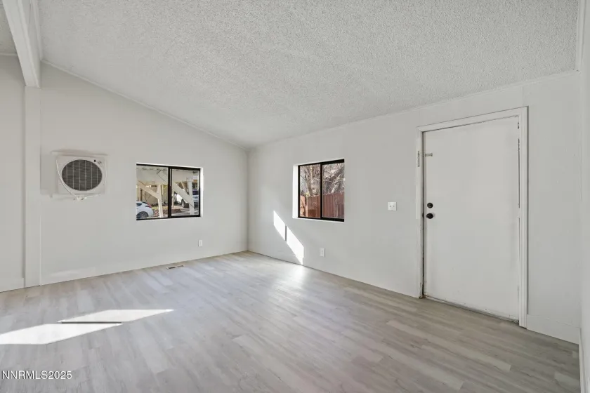 2720 Dahlia, Reno, Nevada 89512, 2 Bedrooms Bedrooms, ,2 BathroomsBathrooms,Residential,Residential,Dahlia,250059333