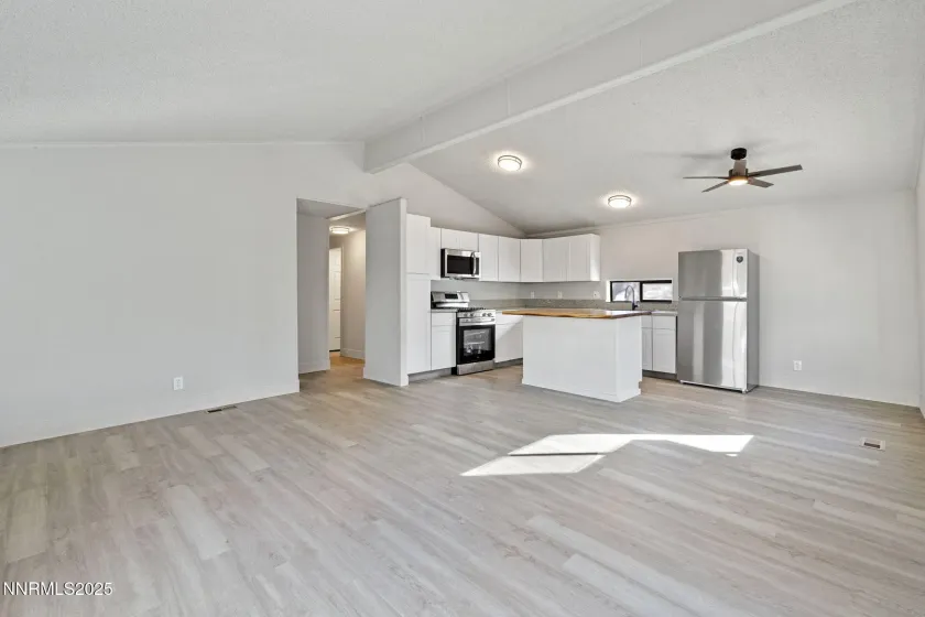 2720 Dahlia, Reno, Nevada 89512, 2 Bedrooms Bedrooms, ,2 BathroomsBathrooms,Residential,Residential,Dahlia,250059333