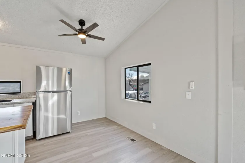 2720 Dahlia, Reno, Nevada 89512, 2 Bedrooms Bedrooms, ,2 BathroomsBathrooms,Residential,Residential,Dahlia,250059333