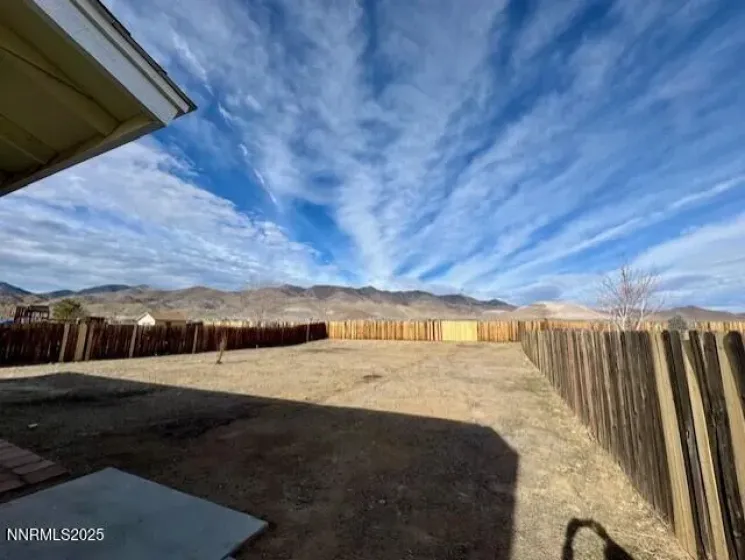 2044 Lonnie, Dayton, Nevada 89403, 3 Bedrooms Bedrooms, ,2 BathroomsBathrooms,Residential,Residential,Lonnie,250059336