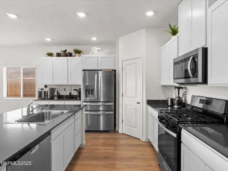 599 Union Road, Dayton, Nevada 89403, 4 Bedrooms Bedrooms, ,2 BathroomsBathrooms,Residential,Residential,Union Road,250059337