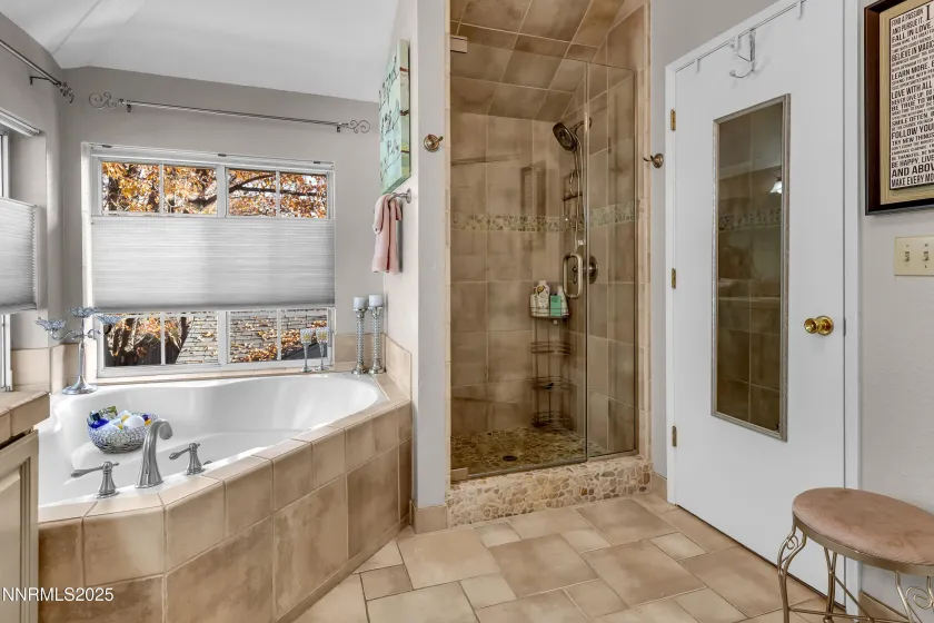 3900 Cashill, Reno, Nevada 89509, 3 Bedrooms Bedrooms, ,3 BathroomsBathrooms,Residential,Residential,Cashill,250059339