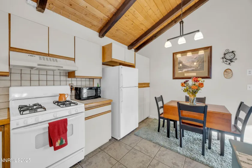 39 Granite, Carson City, Nevada 89706, 2 Bedrooms Bedrooms, ,1 BathroomBathrooms,Residential,Residential,Granite,250059340