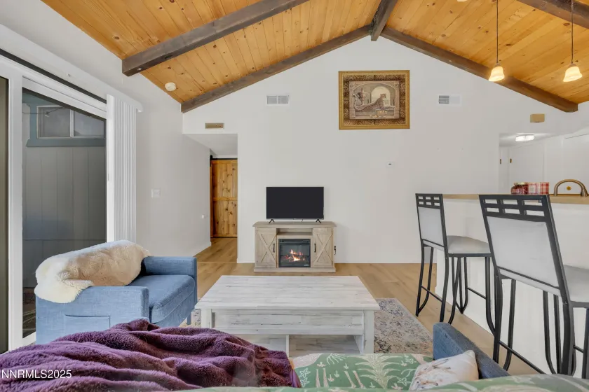 39 Granite, Carson City, Nevada 89706, 2 Bedrooms Bedrooms, ,1 BathroomBathrooms,Residential,Residential,Granite,250059340