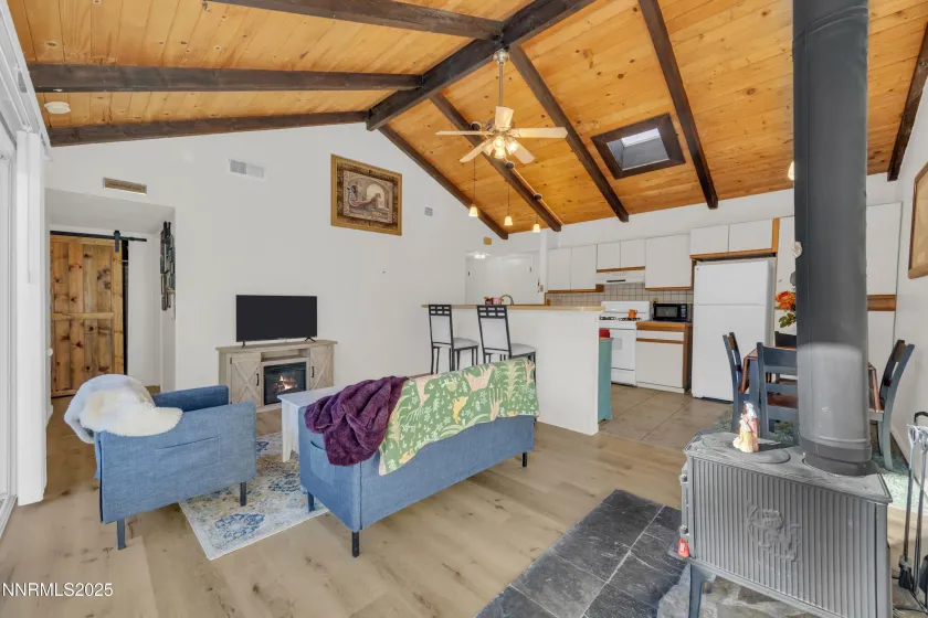 39 Granite, Carson City, Nevada 89706, 2 Bedrooms Bedrooms, ,1 BathroomBathrooms,Residential,Residential,Granite,250059340