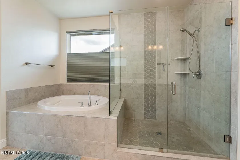 1023 Carico Valley, Sparks, Nevada 89441, 4 Bedrooms Bedrooms, ,4 BathroomsBathrooms,Residential,Residential,Carico Valley,250059342